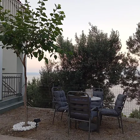 Villa Tigani House