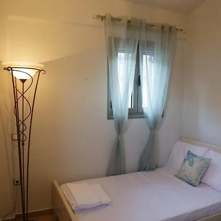 Tigani House Villa Tiros