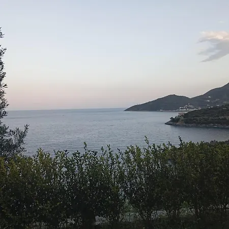 Villa Tigani House